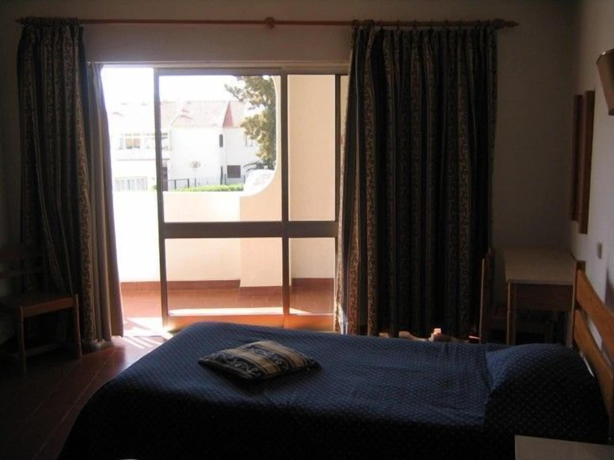 Apartamentos Turisticos Silchoro Albufeira Exterior photo